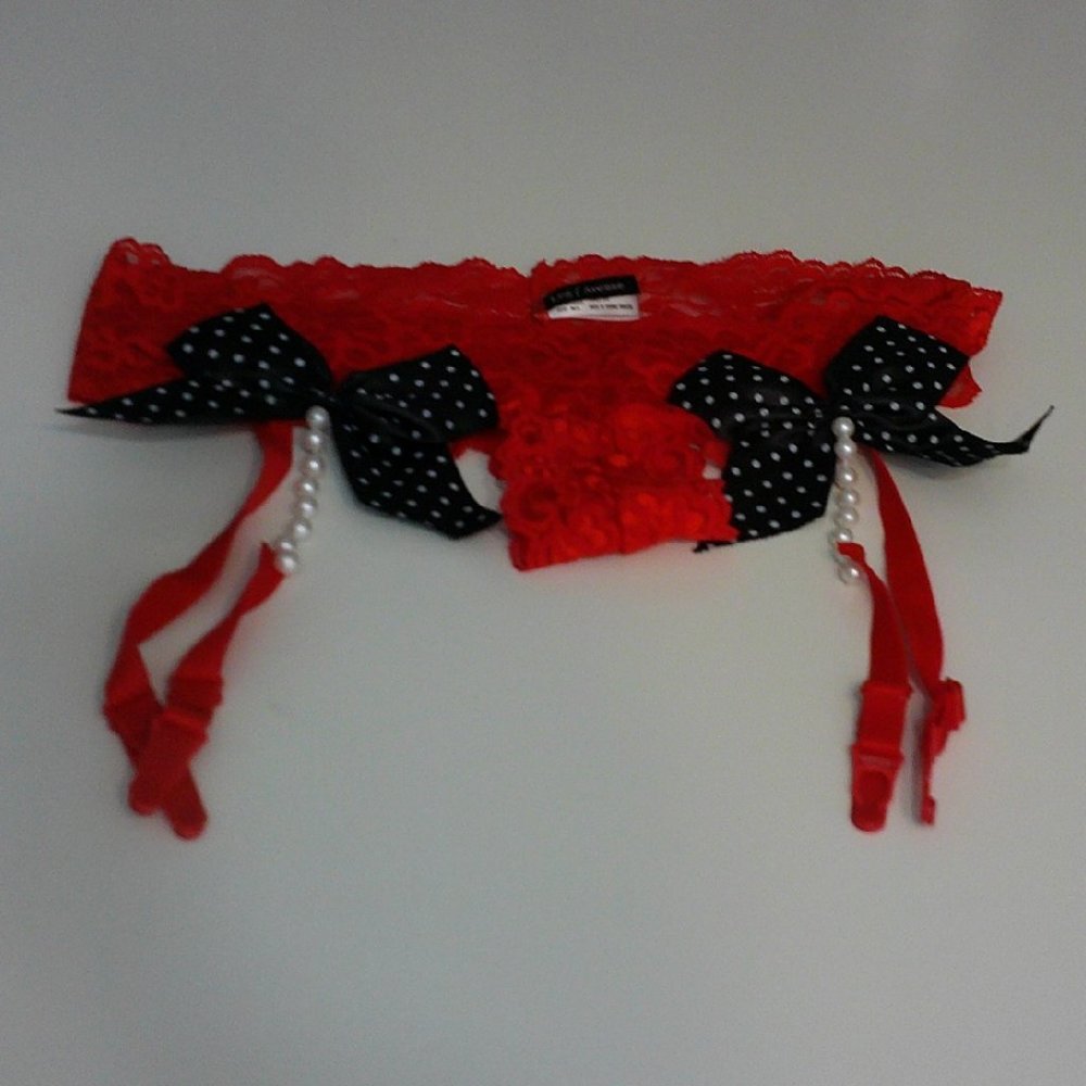 L Leg Avenue Stretch Lace/Pearl Thong Garter Panty (never worn)